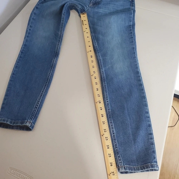 EVERLANE Mid-Rise Medium Wash Denim Jeans 28 - Picture 13 of 14